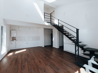 Apartament spatios cu 3 camere, scara interioara, 84 mp - V7227 imagine mica 2, foxfort.ro