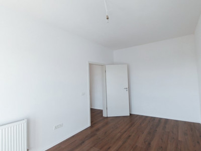Apartament spatios cu 3 camere, scara interioara, 84 mp - V7227 imagine mica 3, foxfort.ro