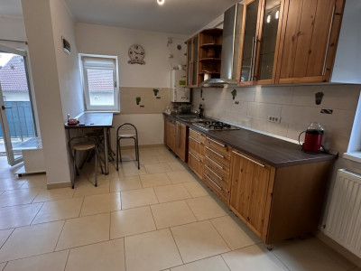 Apartament cu 2 camere la etajul 1 + 2 locuri de parcare, zona Braytim