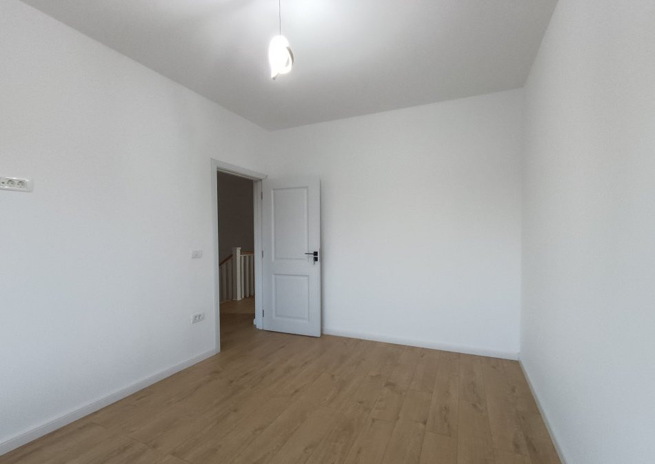 Duplex 4 dormitoare, 3 bai, 125 mp utili Chisoda - V7362 17, foxfort.ro