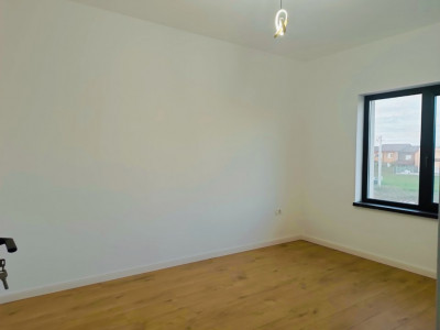 Duplex 4 dormitoare, 3 bai, 125 mp utili Chisoda - V7362 imagine mica 11, foxfort.ro