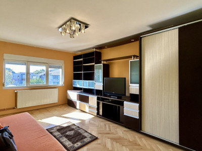 Apartament cu 2 camere decomandat, zona Aradului