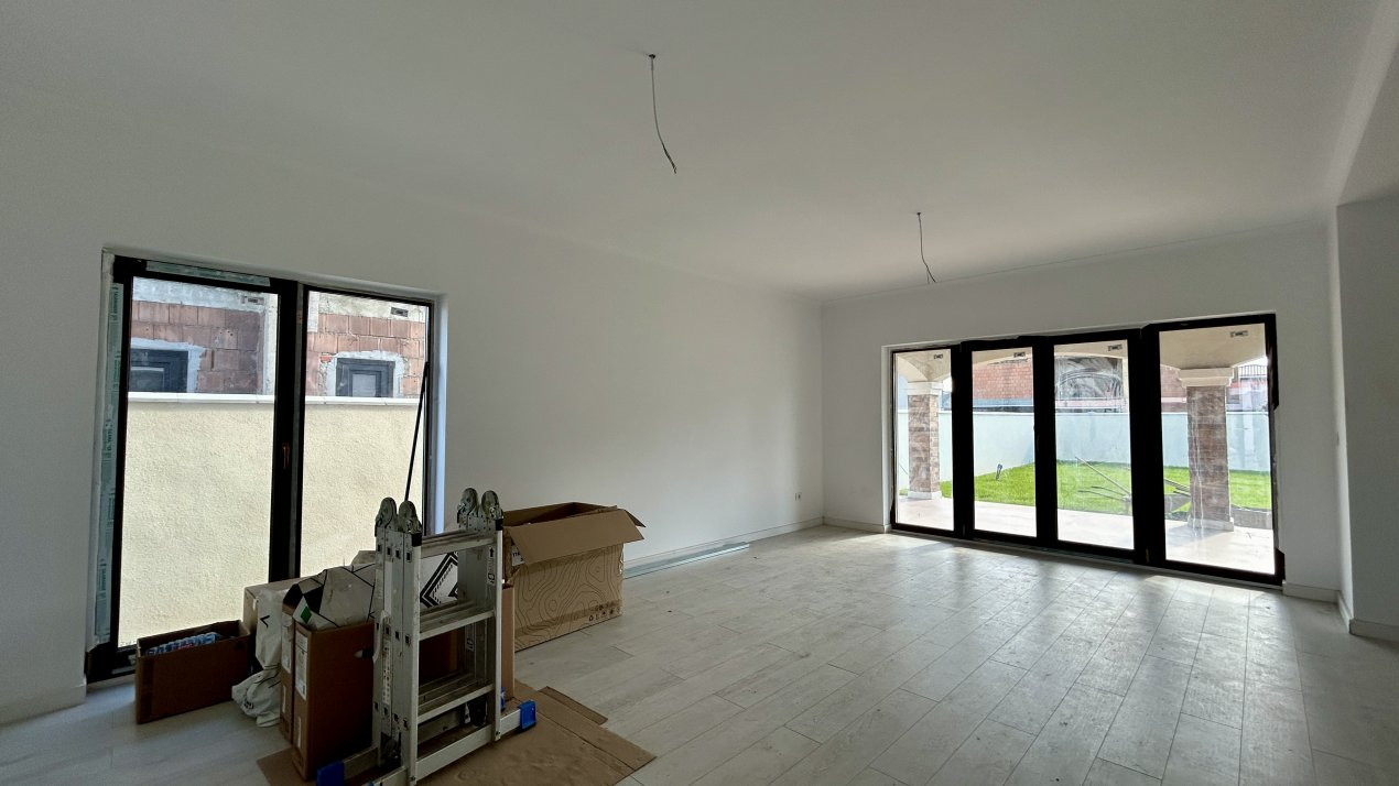 Duplex cu 4 camere si teren de 350 mp, zona Cora Dumbravita 4, foxfort.ro