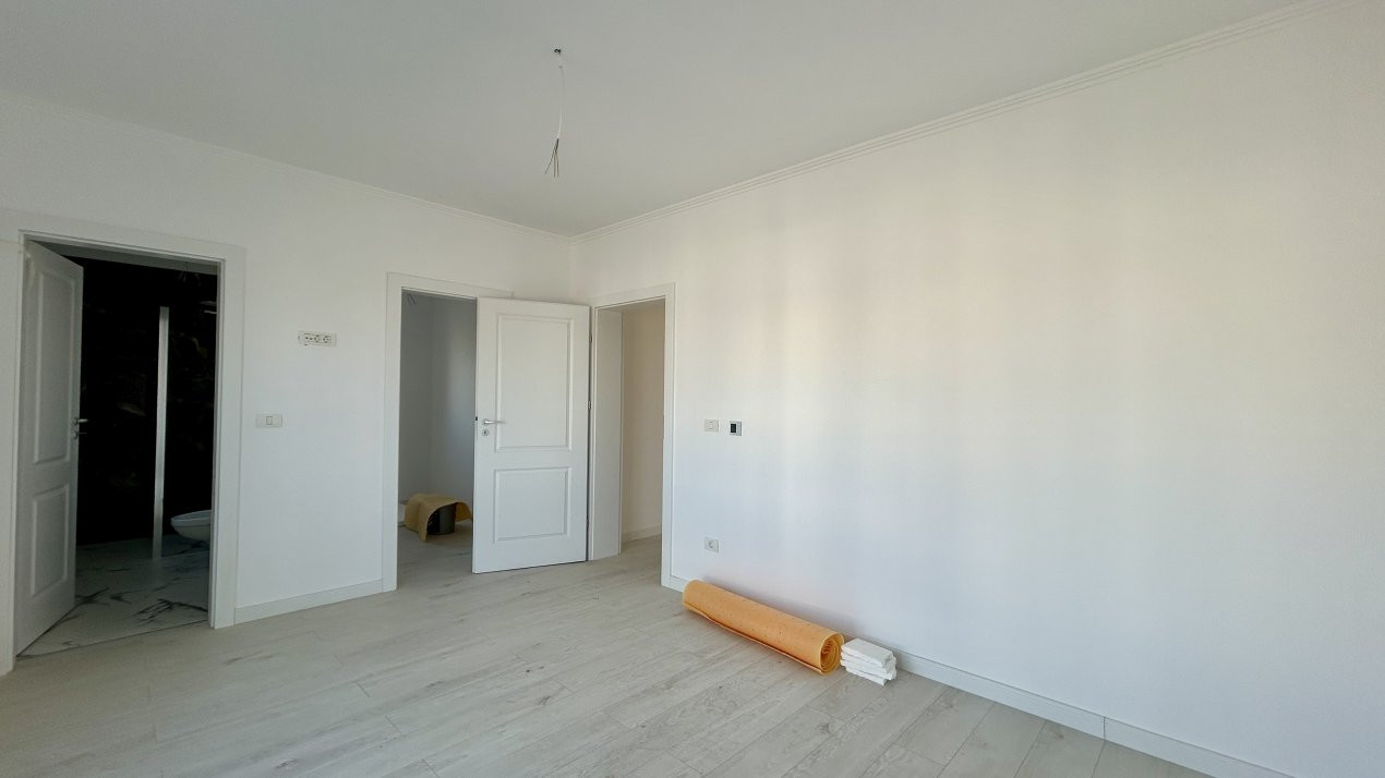 Duplex cu 4 camere si teren de 350 mp, zona Cora Dumbravita 11, foxfort.ro