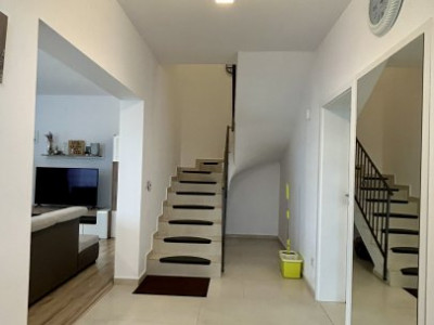 COMISION 0% Duplex de inchiriat cu 4 camere si 2 bai - zona Dumbravita imagine mica 18, foxfort.ro