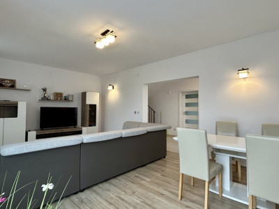 COMISION 0% Duplex de inchiriat cu 4 camere si 2 bai - zona Dumbravita imagine mica 19, foxfort.ro