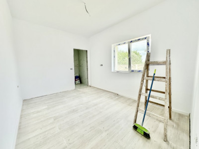 Duplex 4 camere si 2 bai - Mosnita Noua - toate utilitatile imagine mica 6, foxfort.ro