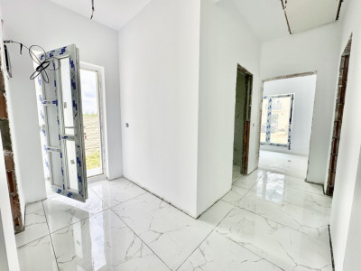 Duplex 4 camere si 2 bai - Mosnita Noua - toate utilitatile imagine mica 10, foxfort.ro