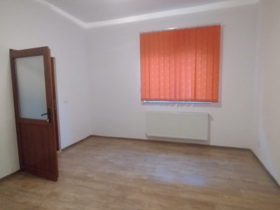 Casa tip calcan 5 camere, zona Mehala - Oportunitate investitie imagine mica 4, foxfort.ro