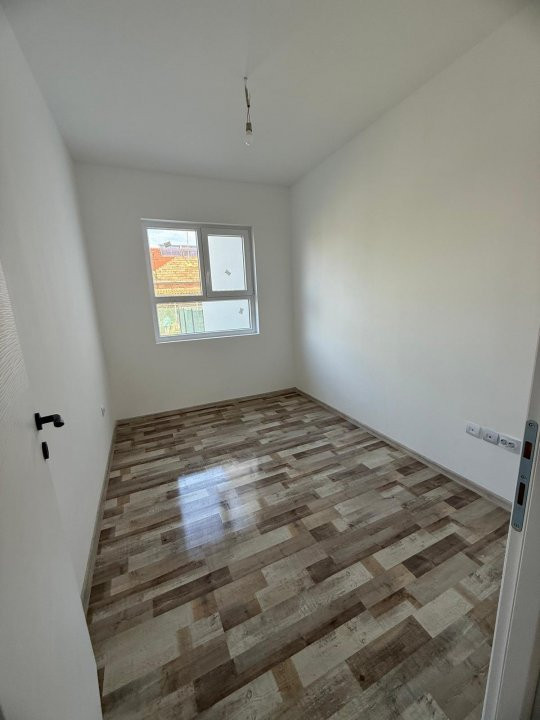 Duplex 4 camere zona Freidorf - Poarta automata 5, foxfort.ro