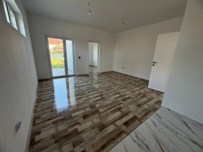 Duplex 4 camere zona Freidorf - Poarta automata imagine mica 2, foxfort.ro