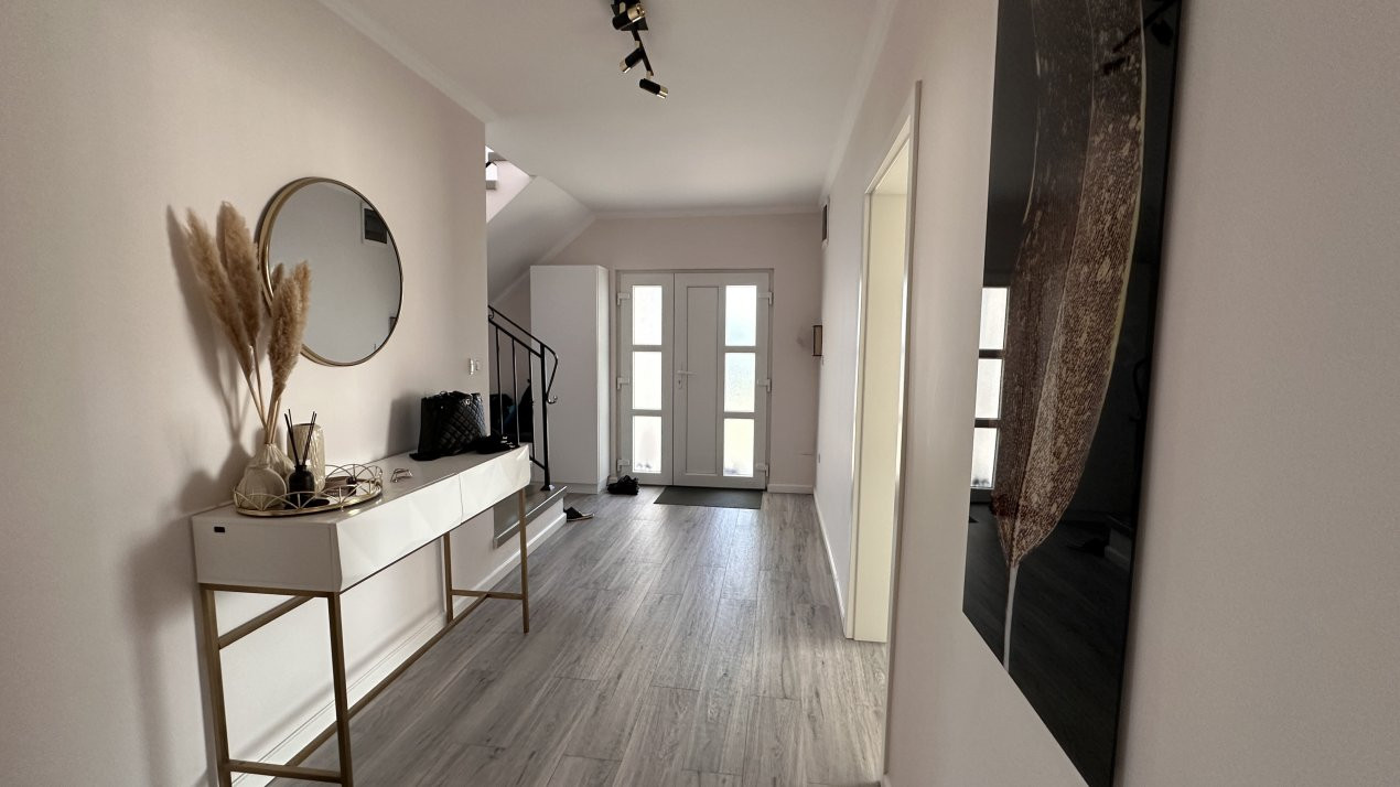 OCAZIE Casa individuala 5 camere, 165 mp in Dumbravita 7, foxfort.ro