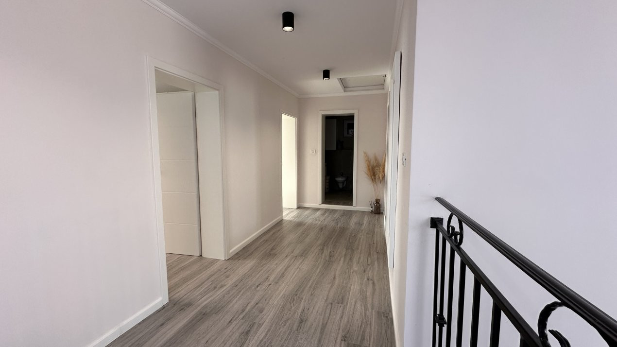 OCAZIE Casa individuala 5 camere, 165 mp in Dumbravita 9, foxfort.ro