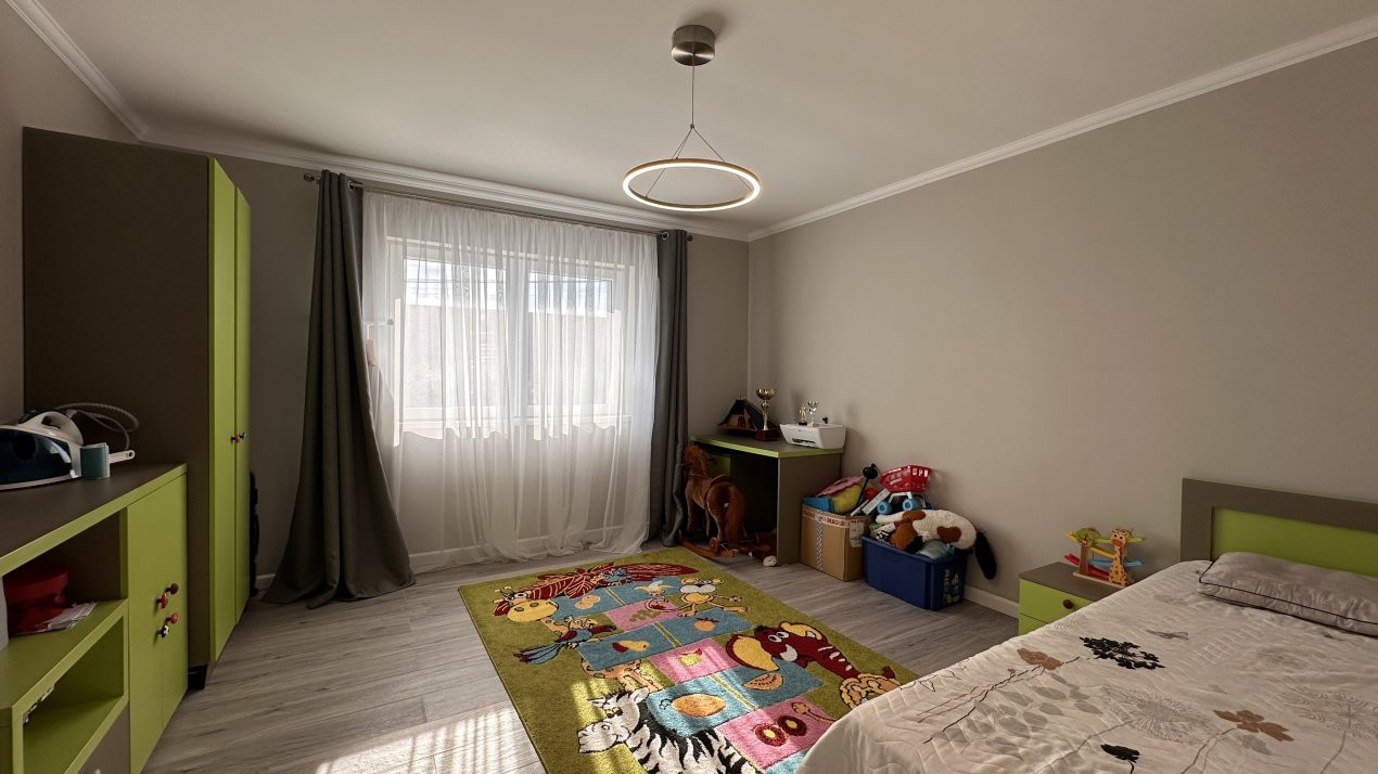 OCAZIE Casa individuala 5 camere, 165 mp in Dumbravita 16, foxfort.ro