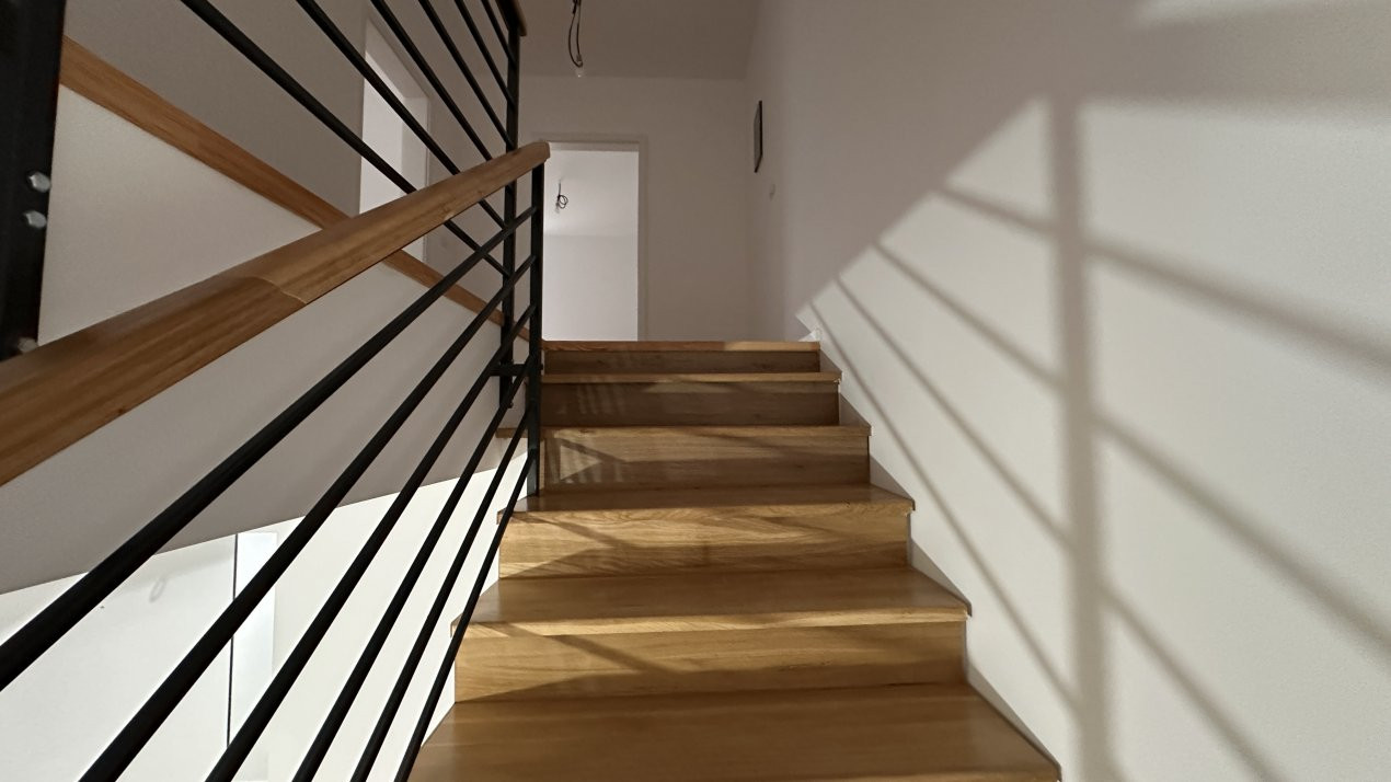 Duplex eficient energetic 5 camere, 149 mp, zona Rudicica 8, foxfort.ro