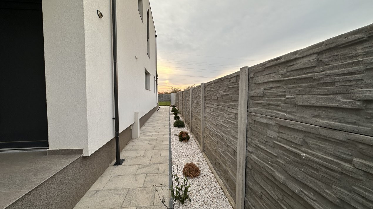 Duplex eficient energetic 5 camere, 149 mp, zona Rudicica 9, foxfort.ro