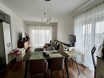 Apartament cu 3 camere si 2 bai, zona Dumbravita