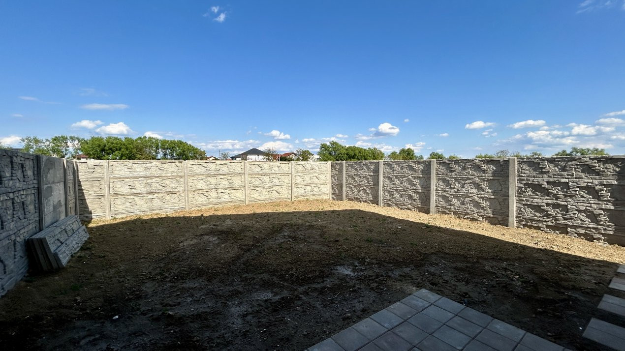 Duplex 5 camere si teren de 300 mp, zona Ghiroda 2, foxfort.ro