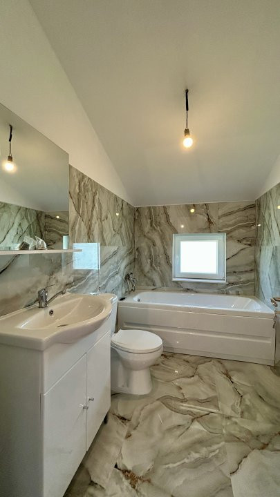 Duplex 5 camere si teren de 300 mp, zona Ghiroda 15, foxfort.ro