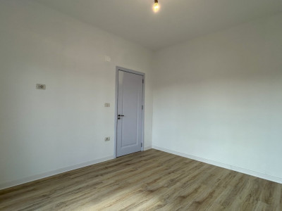 Duplex 5 camere si teren de 300 mp, zona Ghiroda imagine mica 6, foxfort.ro