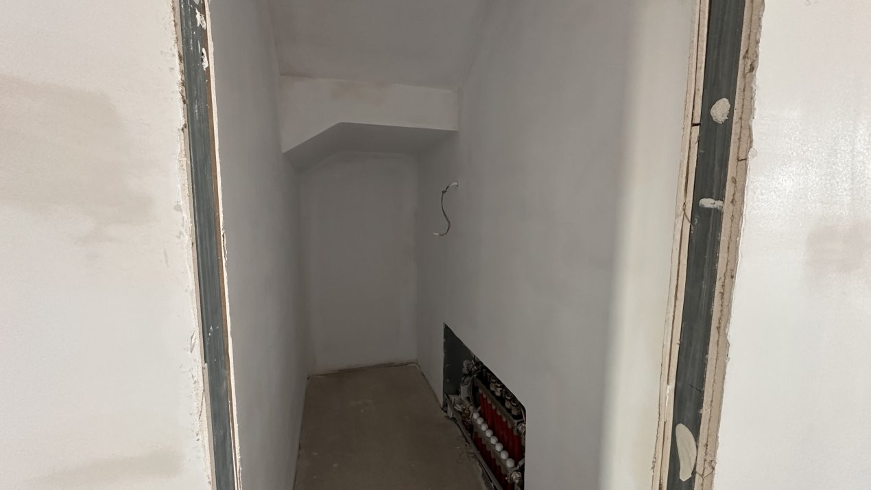 Duplex 5 camere, 120 mp utili, in Mosnita Noua 13, foxfort.ro