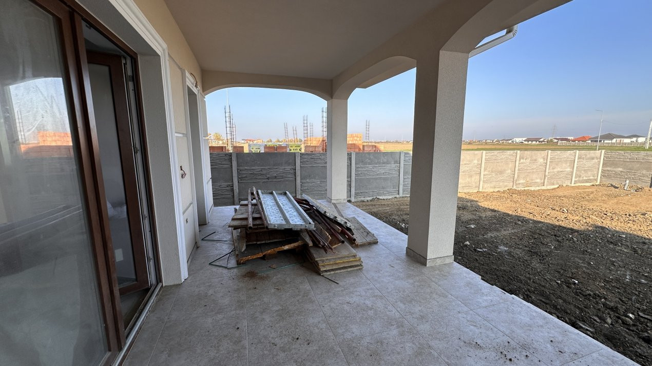 Duplex 5 camere, 120 mp utili, in Mosnita Noua 16, foxfort.ro
