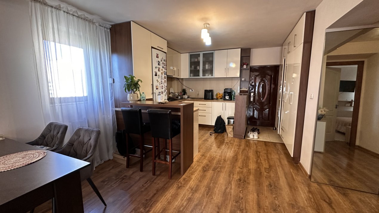 Apartament cu 3 camere la etajul 2 in Giroc 3, foxfort.ro