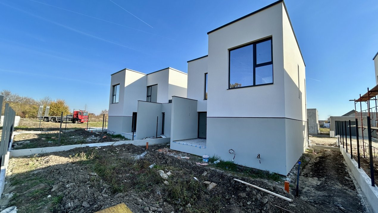 Duplex 4 camere despartit prin camera tehnica + pompa de caldura - Giarmata Vii 1, foxfort.ro