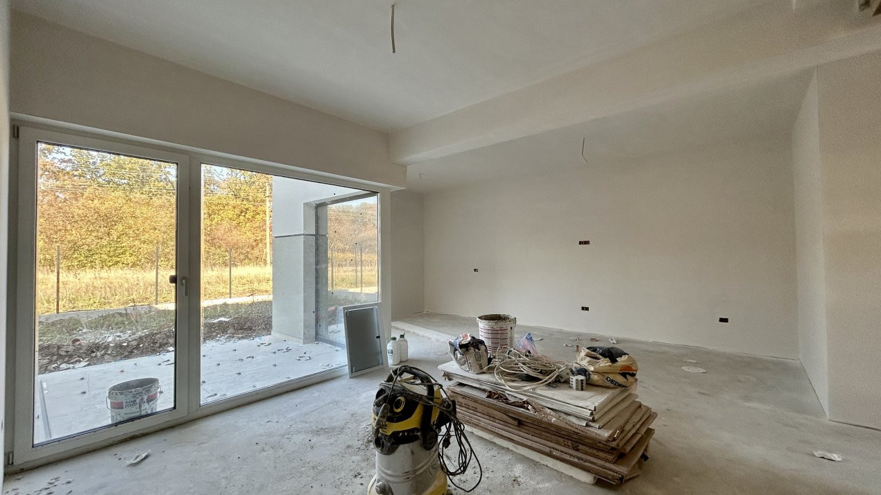 Duplex 4 camere despartit prin camera tehnica + pompa de caldura - Giarmata Vii 3, foxfort.ro