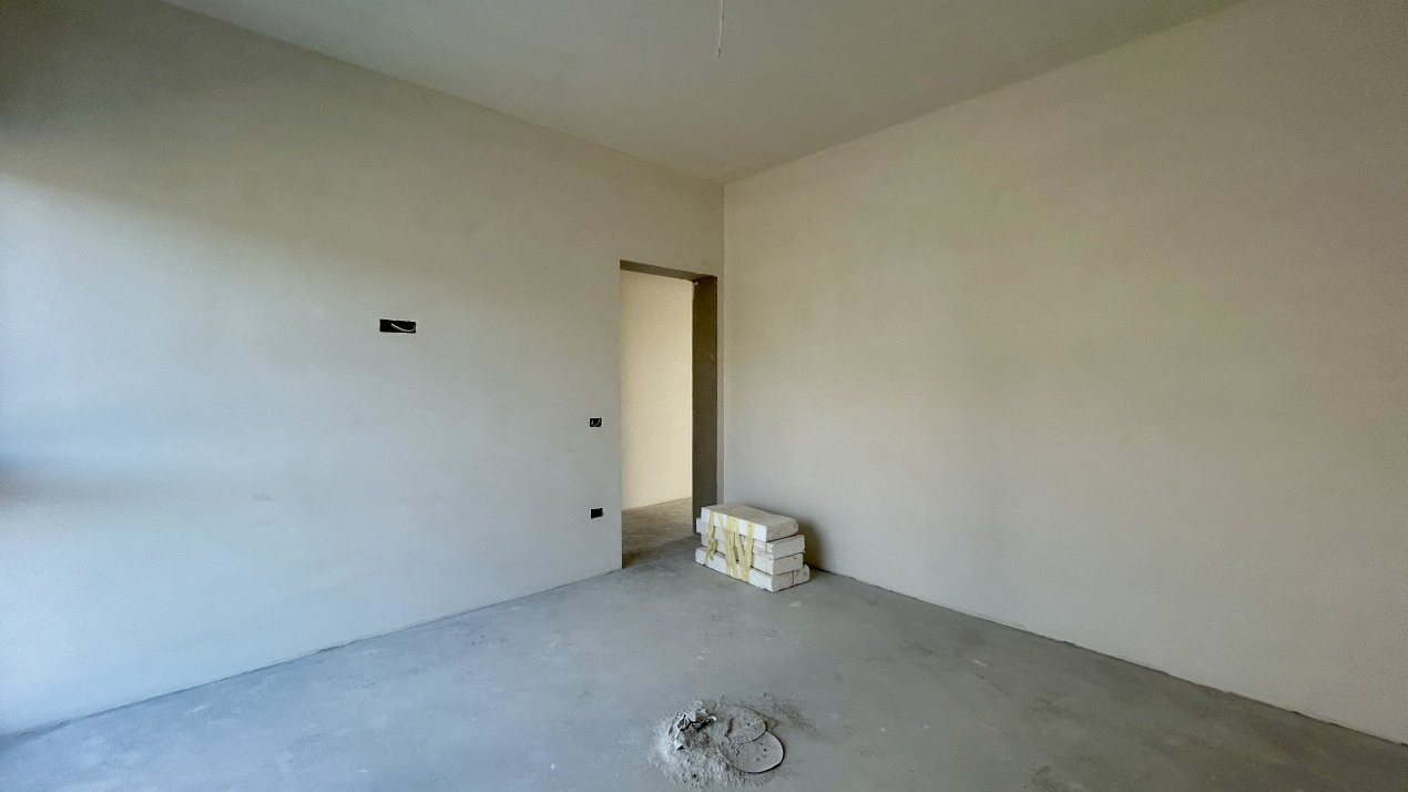 Duplex 4 camere despartit prin camera tehnica + pompa de caldura - Giarmata Vii 8, foxfort.ro