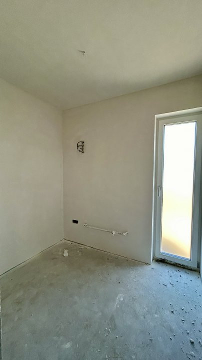 Duplex 4 camere despartit prin camera tehnica + pompa de caldura - Giarmata Vii 10, foxfort.ro