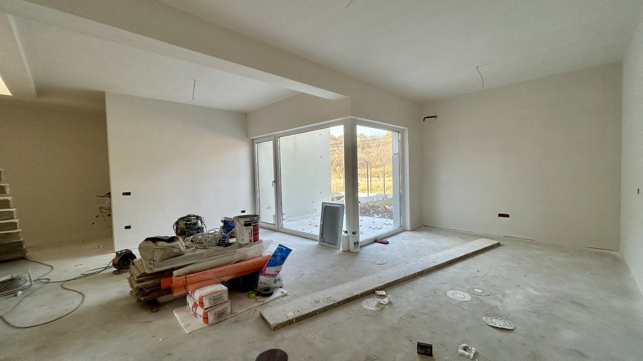 Duplex 4 camere despartit prin camera tehnica + pompa de caldura - Giarmata Vii 12, foxfort.ro