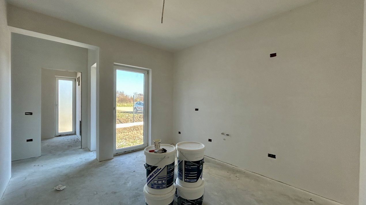 Duplex 4 camere despartit prin camera tehnica + pompa de caldura - Giarmata Vii 14, foxfort.ro