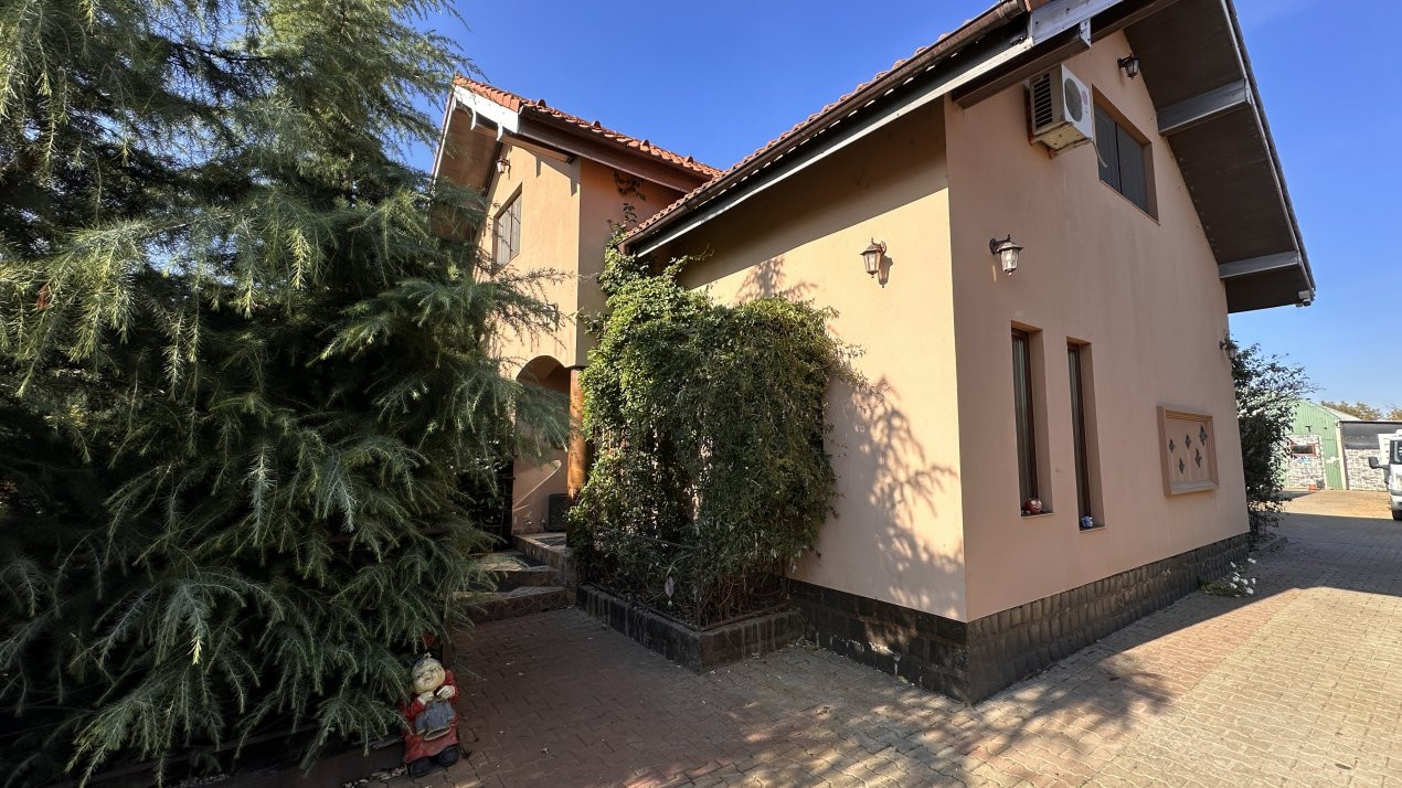 Casa individuala, 160 mp cu atelier auto 110 mp, in Utvin 1, foxfort.ro