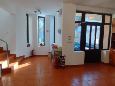 Spatiu Birouri 6 incaperi, Zona Bucovina - 330 mp utili pe 2 nivele imagine mica 7, foxfort.ro