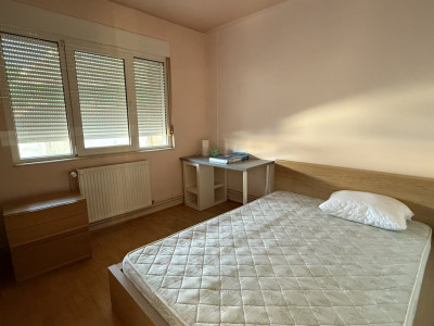 Apartament cu 4 camere, de inchiriat, in Centrul orasului imagine mica 8, foxfort.ro
