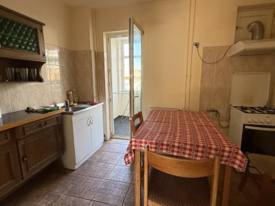 Apartament cu 4 camere, de inchiriat, in Centrul orasului imagine mica 10, foxfort.ro