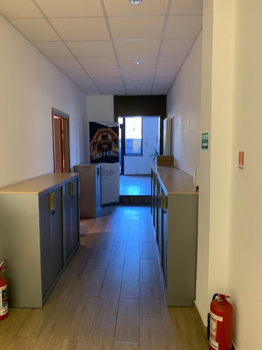Spatiu comercial cu 12 incaperi si suprafata de 630 mp, zona Mircea cel Batran 5, foxfort.ro