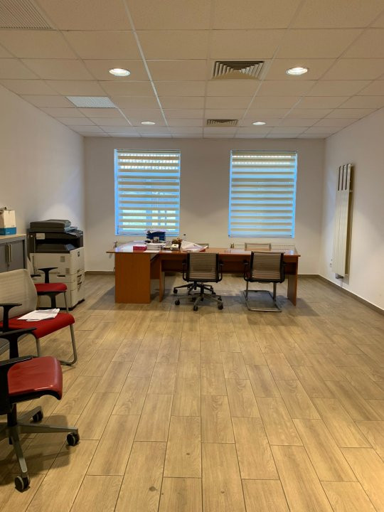 Spatiu comercial cu 12 incaperi si suprafata de 630 mp, zona Mircea cel Batran 8, foxfort.ro