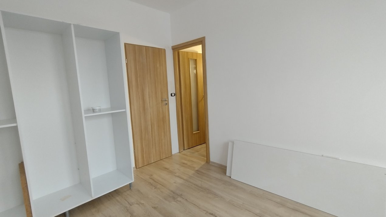 Apartament 3 camere la mansarda - 75mp utili, Zona Aradului 11, foxfort.ro