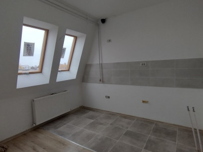 Apartament 3 camere la mansarda - 75mp utili, Zona Aradului imagine mica 2, foxfort.ro