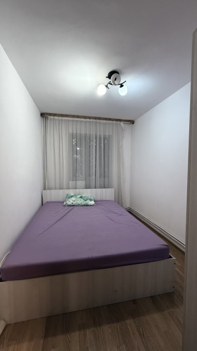 Apartament de inchiriat cu 3 camere si 2 balcoane, zona Sagului 15, foxfort.ro