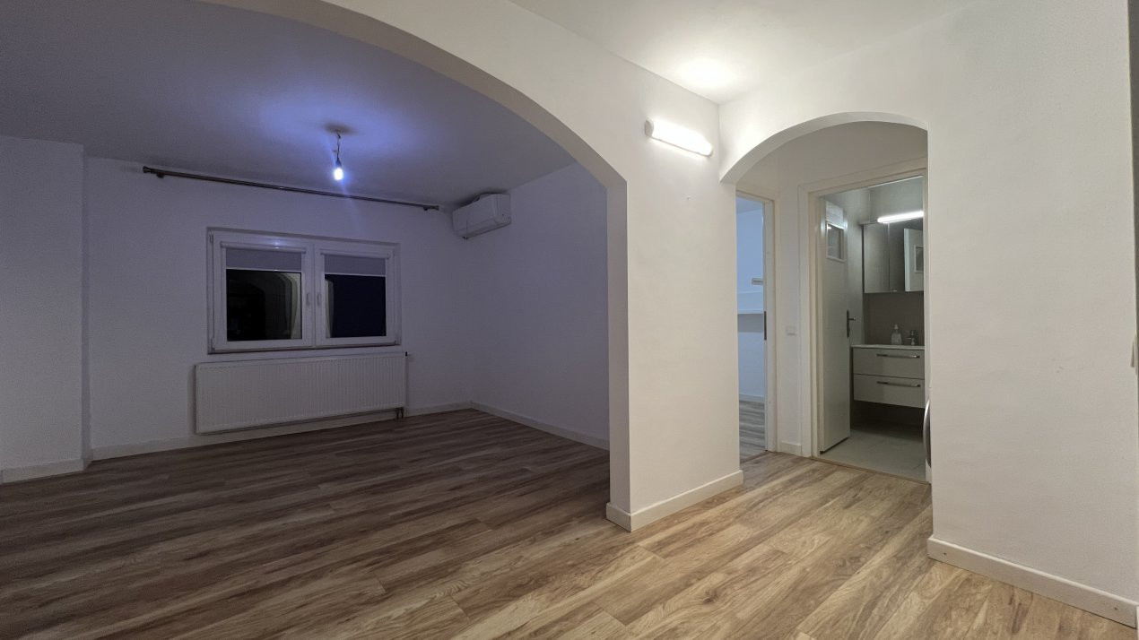 Apartament cu 4 camere, etaj 4 de vanzare, zona Timocului - Saguna 9, foxfort.ro