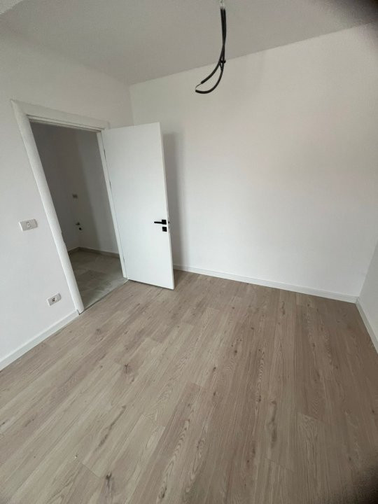 OCAZIE - Penthouse 3 camere pe 2 nivele, in Giroc 13, foxfort.ro