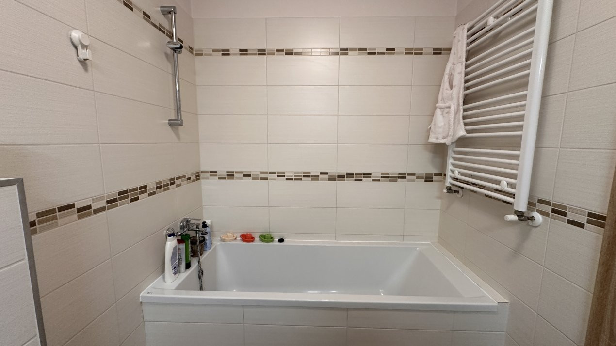 Duplex 4 camere, 100 mp, zona Mosnita Veche 17, foxfort.ro