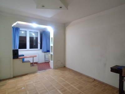 Apartament 3 camere, Ultracentral - Bloc cu lift, Oportunitate personalizare