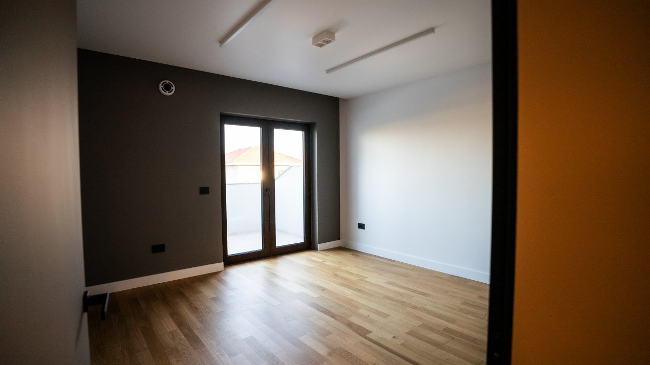 OCAZIE - Casa individuala deosebita cu 5 camere, 243 mp - Timisoara 33, foxfort.ro