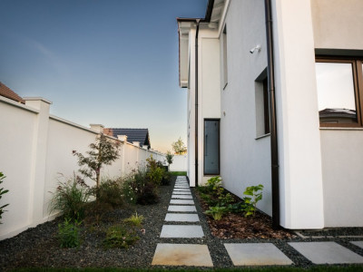 OCAZIE - Casa individuala deosebita cu 5 camere, 243 mp - Timisoara imagine mica 40, foxfort.ro