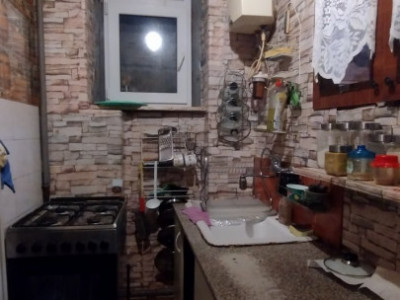 COMISION 0% Apartament 4 camere, Zona Centrala - Boxa si pivnita la subsol imagine mica 14, foxfort.ro