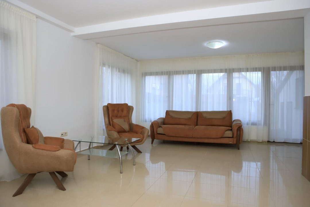 Duplex 4 camere, 2 bai, 130 mp utili, zona Mosnita Noua 18, foxfort.ro